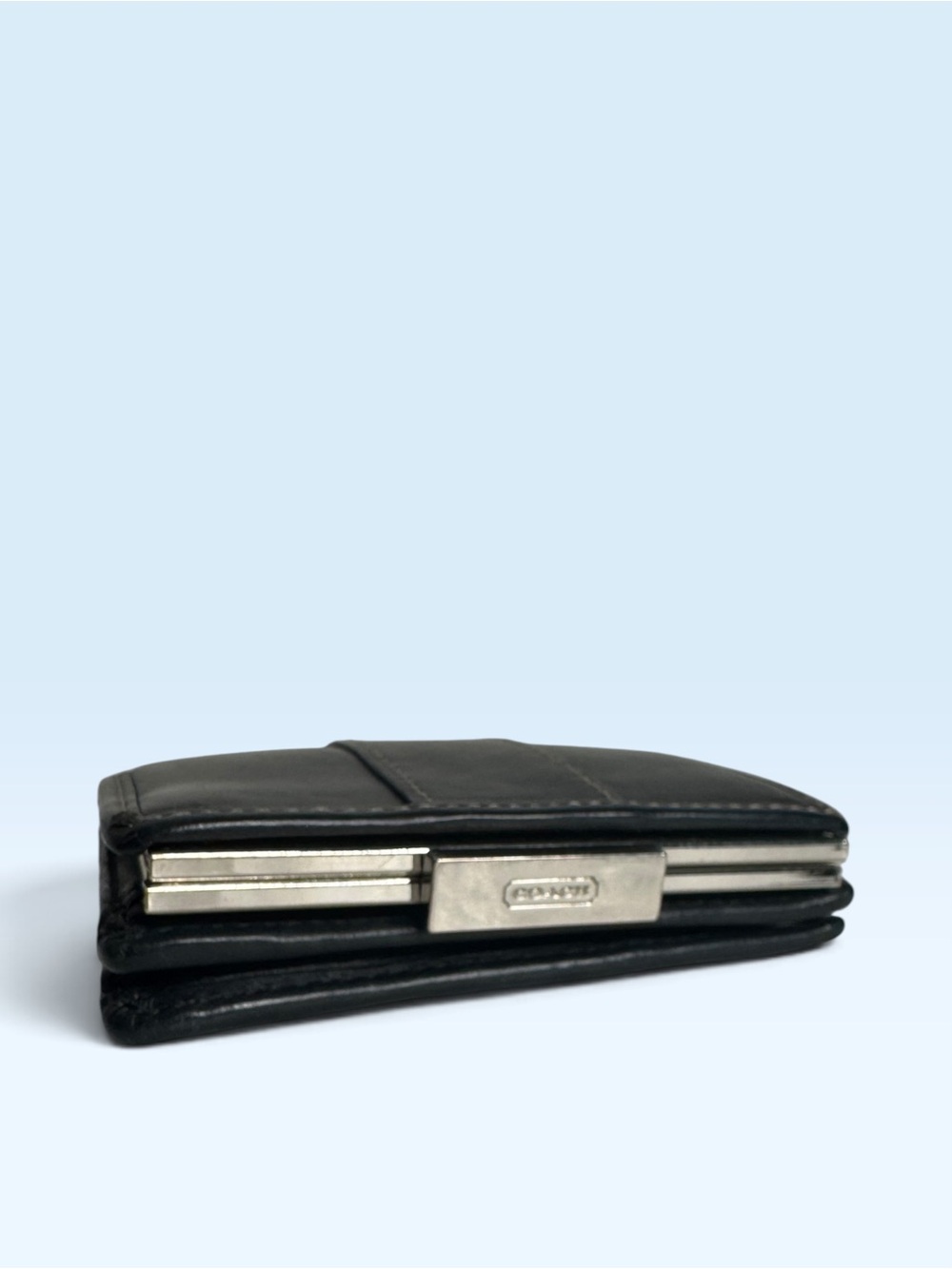 Coach Vintage Bifold Kisslock Wallet - Picture 4 of 7
